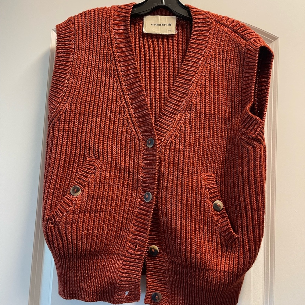 Misha and puff rib vest